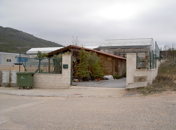 Obra nueva Centro de Jardinería exterior