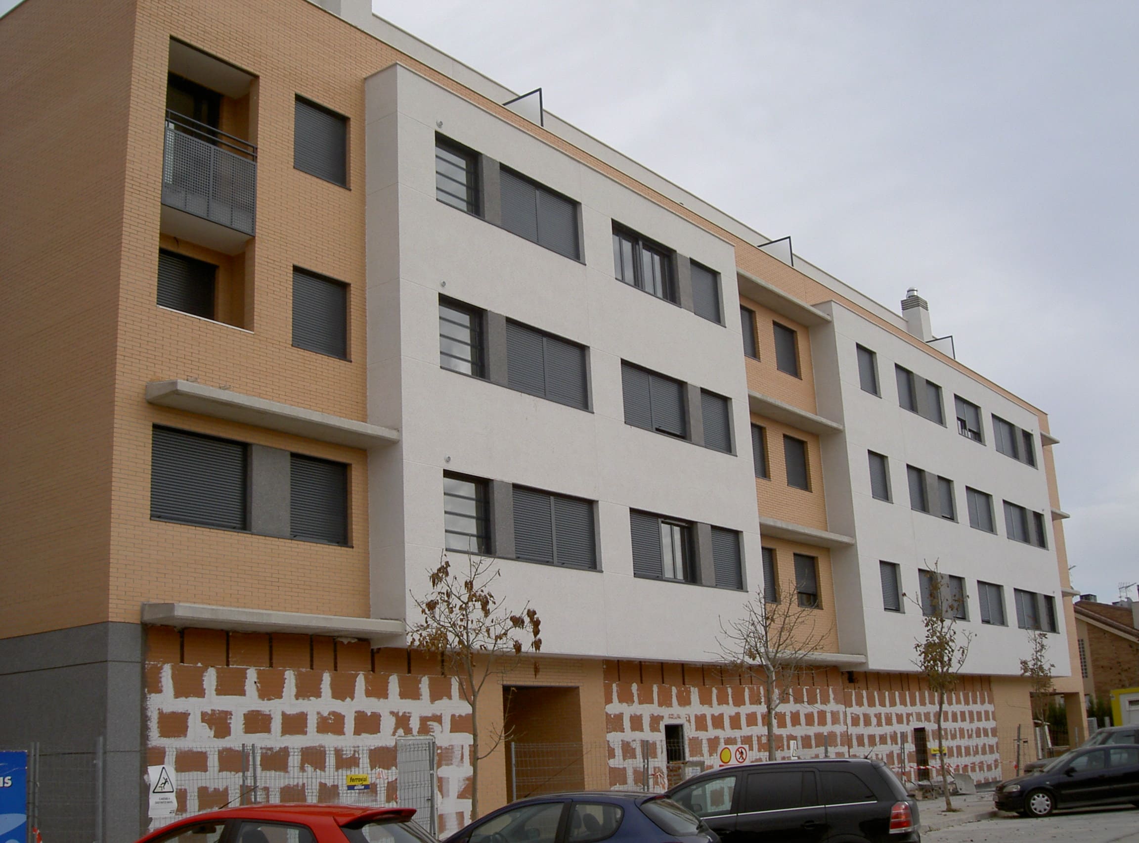 Obra nueva residencial 33 viviendas